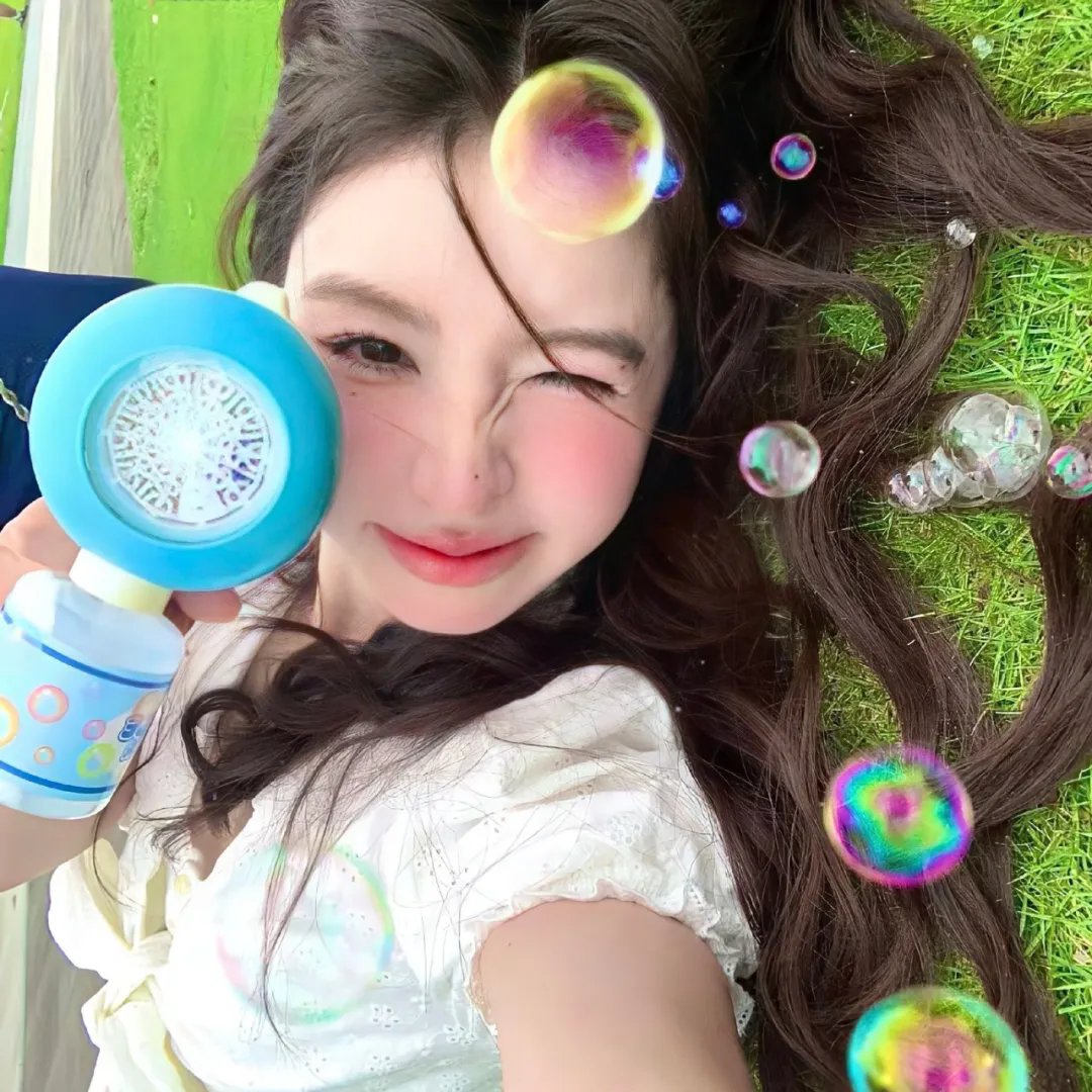 燃烧女子的画像